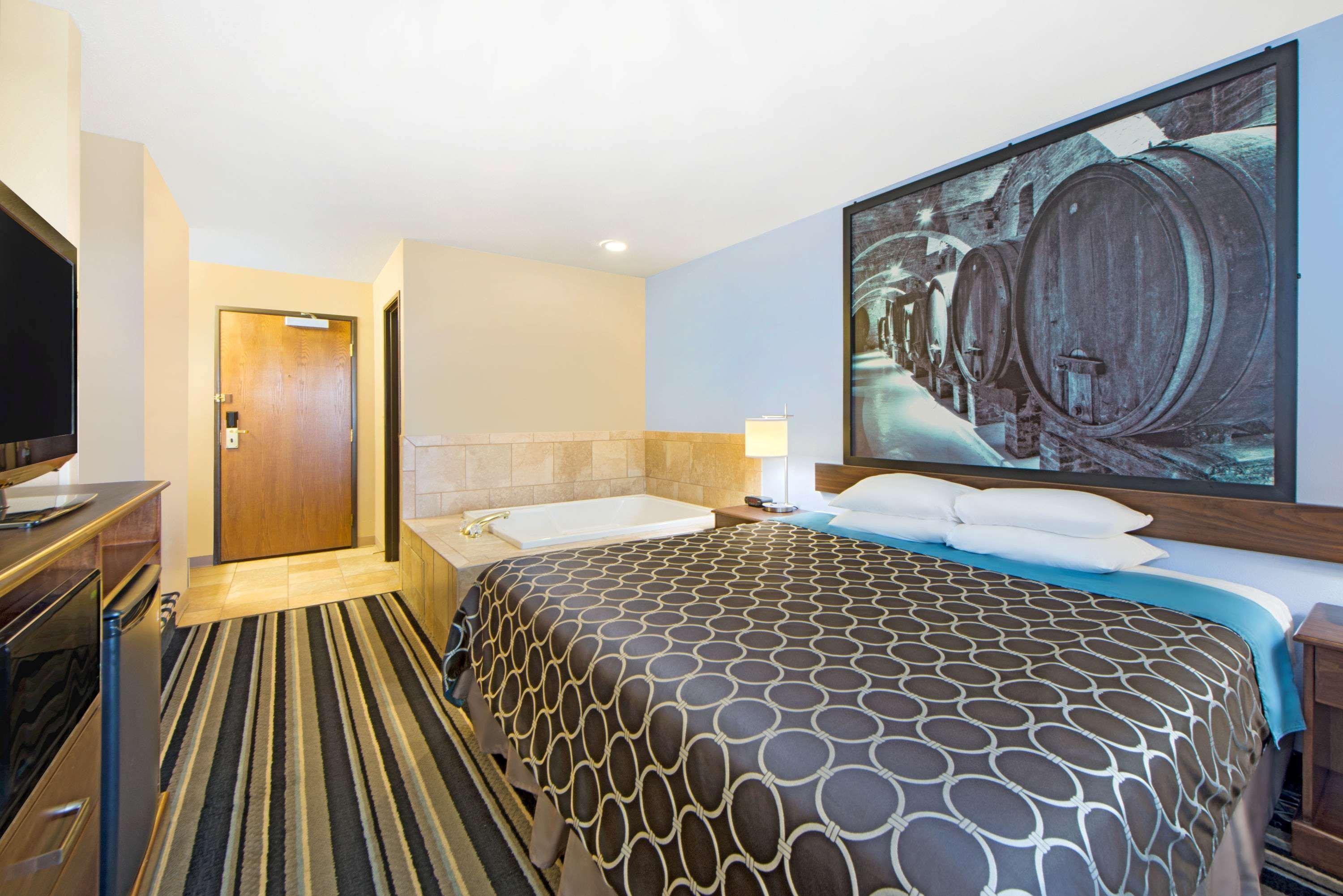 Super 8 By Wyndham Fairfield Hotel Exterior photo